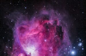 Големиот атрактор purple and black galaxy illustration