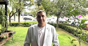 Од зборот си патиме, со зборот славиме